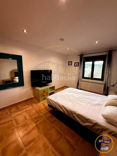 Foto ffb01b07-8cda-45f6-aaf2-ccebd956f962. Casa adossada amb aparcament a Villar de Olalla