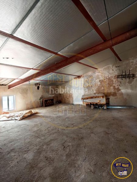 Foto bd87d997-9915-4d38-b79e-bba23590dd74. Masia a Buciegas