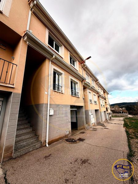 Foto 34ba69e8-9ee9-4ef5-bac8-e4d8e7422a49. Casa adossada amb calefacció aparcament a Fuensanta - Universidad Cuenca