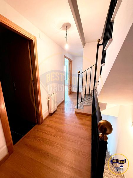 Foto 65c90616-78e3-4f6c-96ed-46e2ada561f4. Casa adossada amb calefacció aparcament a Fuensanta - Universidad Cuenca