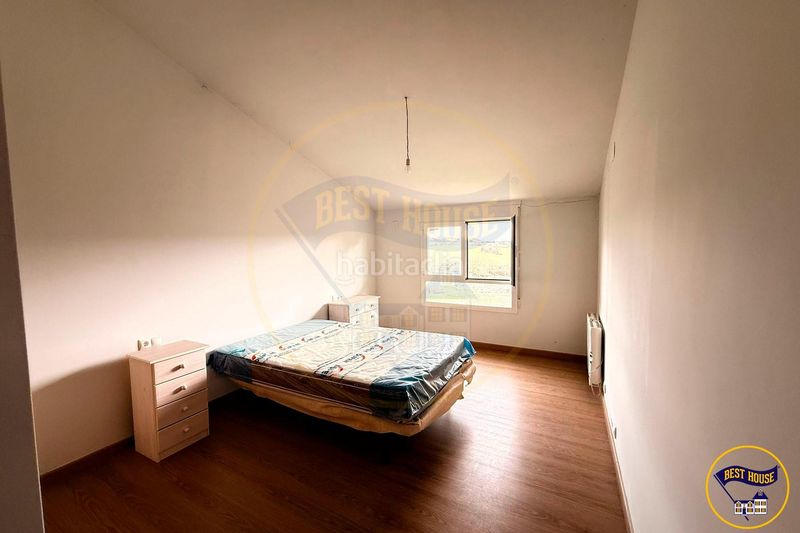 Foto da4eb440-fda2-4395-9e11-d5e31bf2c0c0. Casa adossada amb calefacció aparcament a Fuensanta - Universidad Cuenca