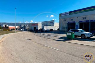 Industrial building in San Fernando - Carretera de Valencia. Nave industrial en venta en el sepes
