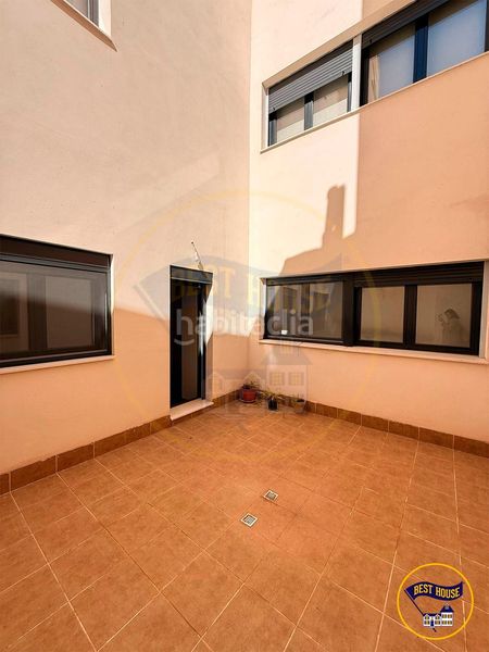 Foto eb07774d-b3a0-41bb-b912-8249fb2ff569. Affitto appartamento con piscina in Centro Cuenca