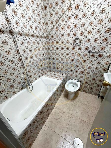 Foto 113b24ee-68fc-46e4-b226-5e3233409930. Appartamento con riscaldamento in Reyes Católicos - Paseo de San Antonio Cuenca