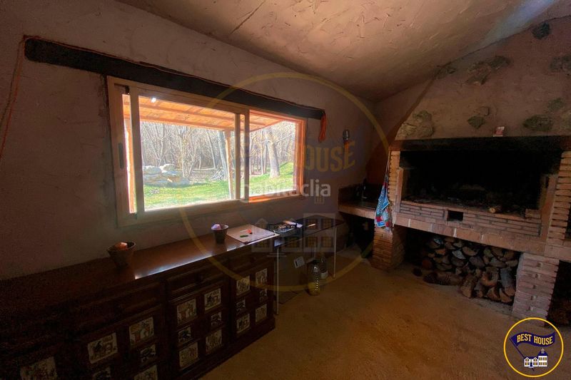 Foto ad2d50fa-5802-44d6-86a8-8986d219d93a. Masia amb aparcament a Boniches
