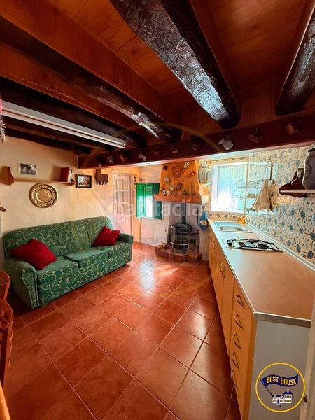 Foto b63013f0-80e2-4b44-b241-860bb2bb72a2. Casa  a la venta en Altarejos