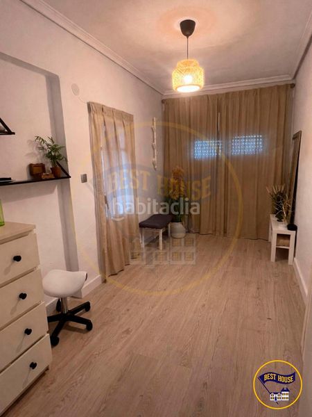 Foto 3d5b00df-6f57-48e9-9d79-0fc657c382dd. Pis a Centro Cuenca