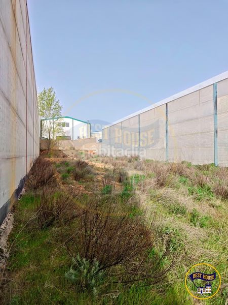 Foto 3fa1ec28-b082-435d-a73c-f32050cea05b. Terreny residencial a Fuentes