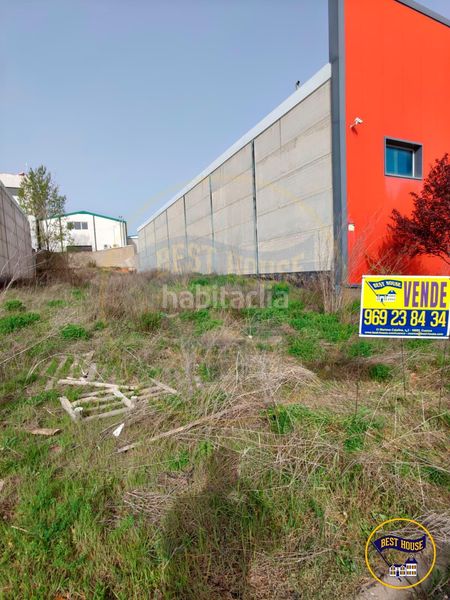 Foto dc8d622b-e95f-4c03-9935-843e3e7d60c3. Terreny residencial a Fuentes