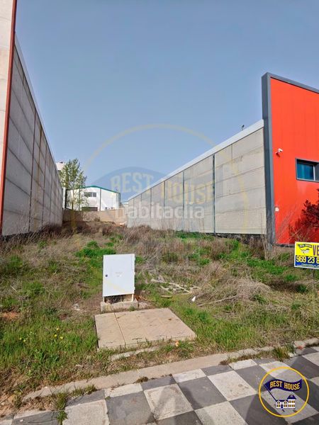 Foto dd87f0b7-de81-4a25-8413-8e0bdc357865. Terreny residencial a Fuentes