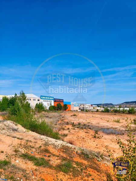 Foto 665dcd17-85a9-4824-b792-f0efdbd95f08. Nau industrial a Fuentes
