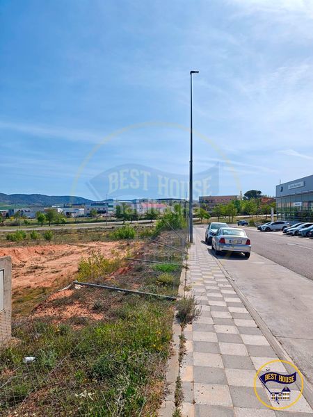 Foto 7818247b-dfde-4508-934e-d20f92e10ce8. Nau industrial a Fuentes