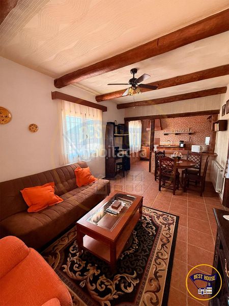 Foto ab6d6546-3474-41c6-8150-149aae5559a5. Casa amb calefacció a Villar de Olalla