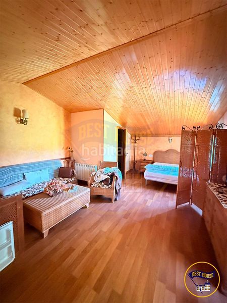 Foto b194dd0d-5ac2-4819-bdb8-36b5750e6f4c. Casa amb calefacció a Villar de Olalla