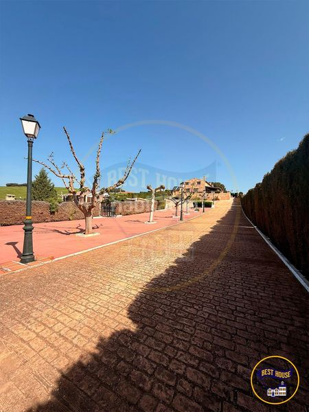 Foto b94cdcbf-49b8-4856-8819-c28fe9e9d145. Casa amb calefacció a Villar de Olalla