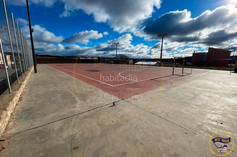 Foto c7e91a53-88b1-4cf4-95a3-d634b08fdf5a. Pis amb calefacció aparcament a Arcas del Villar