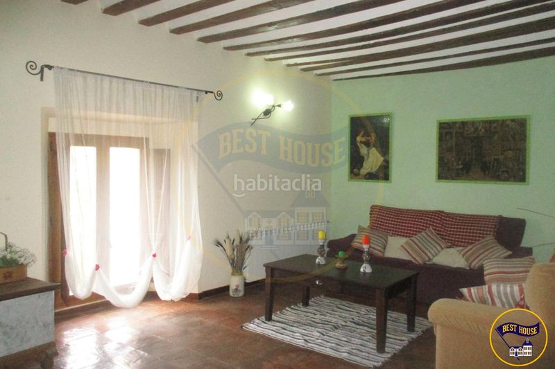 Foto 9068983a-44b0-42e7-b3b5-6f1976592c5c. Casa  rural en venta en Valverdejo
