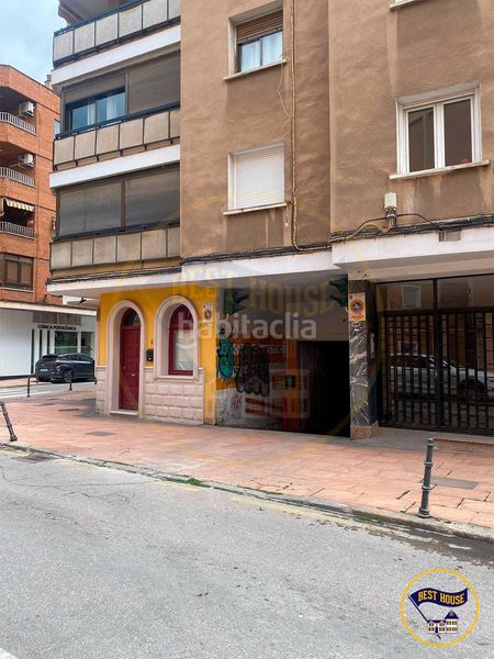 Foto 19976499-c16a-4713-9a29-d4ac8b76b763. Aparcament cotxe a Centro Cuenca