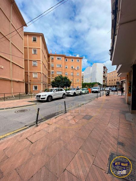 Foto c7f1172b-0a23-46c9-83d7-a615fb7725d3. Aparcament cotxe a Centro Cuenca