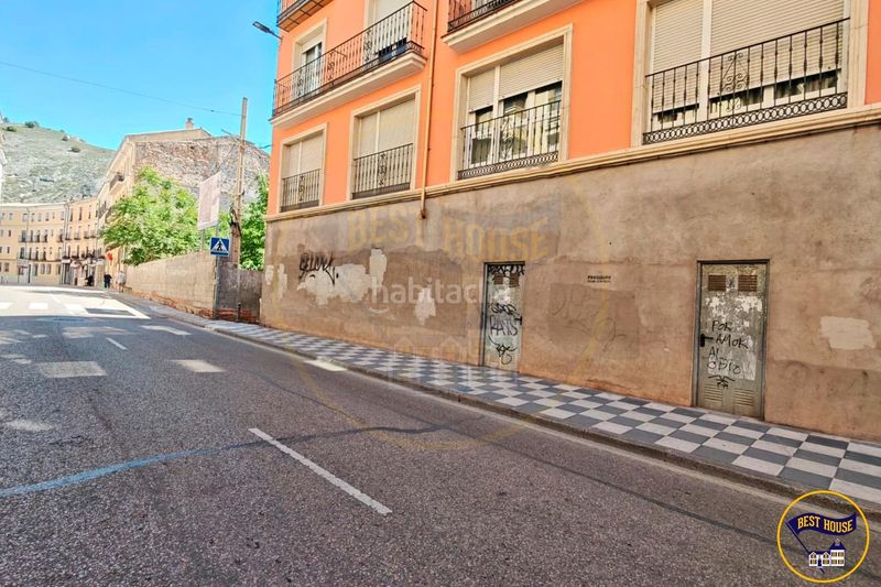 Foto 650a217e-f30b-4223-b10b-aef9a05ed830. Local comercial a Centro Cuenca