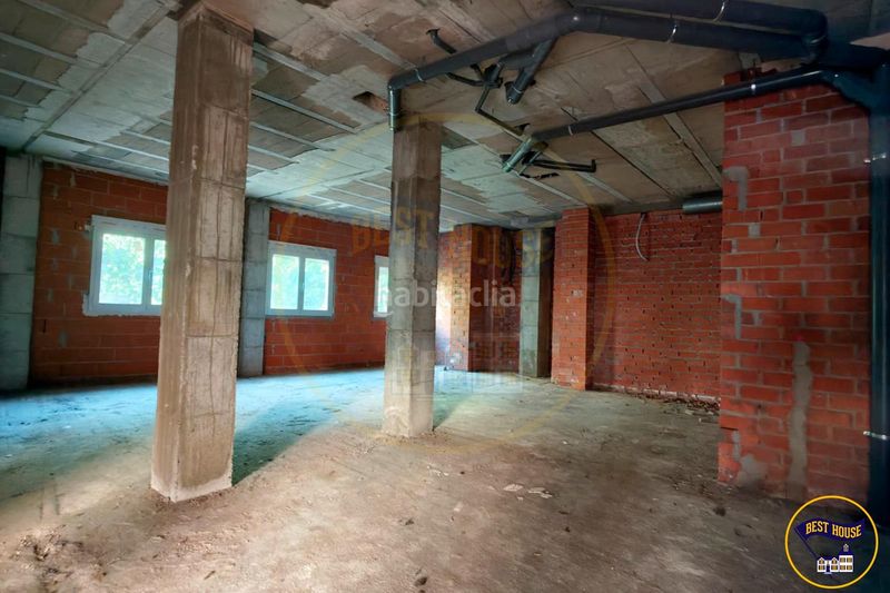 Foto fcf703b3-71f8-49ce-83f0-0bed5dfb251a. Local comercial a Centro Cuenca