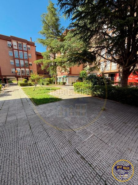 Foto 36f66071-2abd-4b91-8f0d-05822e6bbde8. Local comercial a Alameda Cuenca