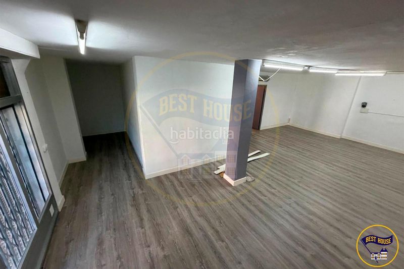 Foto d35f695e-18b8-4c6b-8f95-8b0f190492c0. Local comercial a Alameda Cuenca