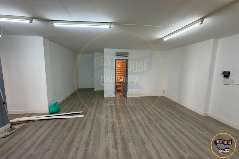 Foto de2f17f9-c3e4-43d6-894d-b4f6ede9148b. Local comercial a Alameda Cuenca