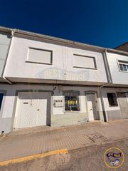 Masia  Cervantes. Casa en venta en carboneras