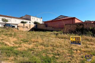 Terreno residencial  Calle maestro antonio mena. Terreno en venta en carboneras de guadazaon