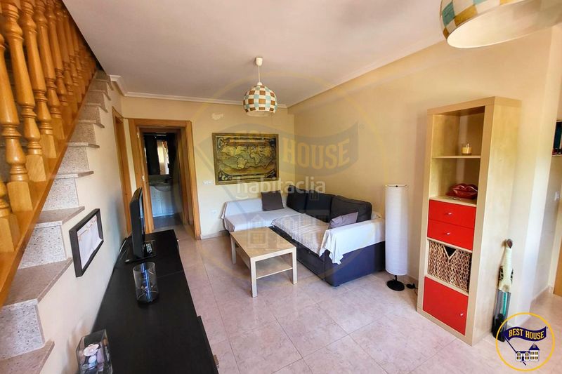 Foto 7acf2510-f170-4819-a896-0800fe905662. Dúplex duplex en venta en san anton en San Antón Cuenca