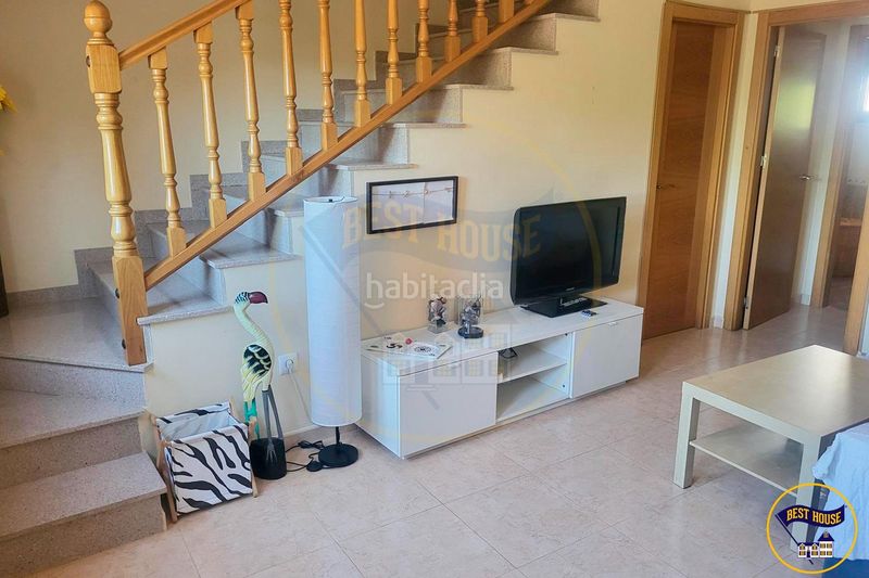 Foto c63e6a9c-9eca-4d01-b78d-a748f3ccd9fe. Dúplex duplex en venta en san anton en San Antón Cuenca