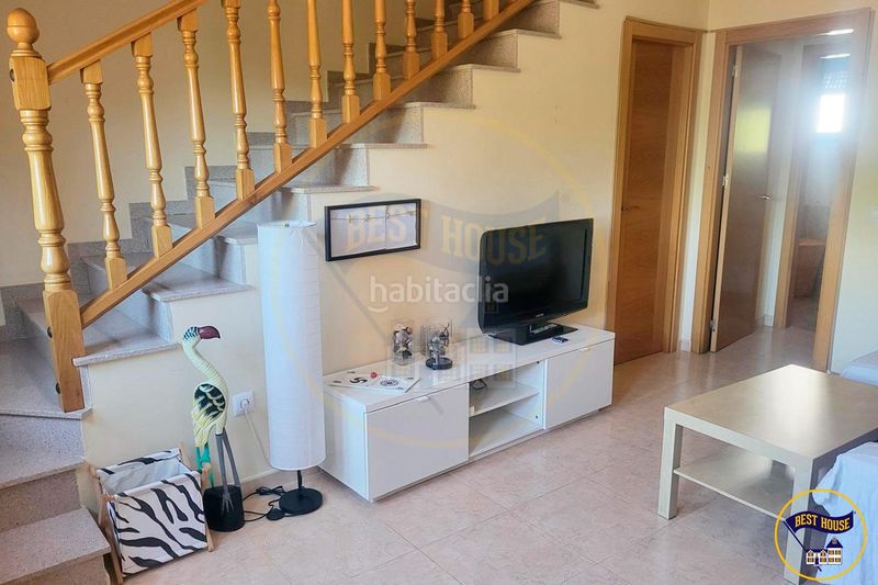 Foto e5c3a316-21ba-4c96-8d63-e3941405146b. Dúplex duplex en venta en san anton en San Antón Cuenca