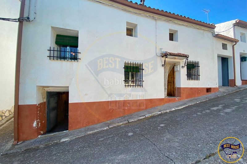 Foto 1085292b-3911-4f45-9e99-17a8dd63a32b. Masia a Torrejoncillo del Rey