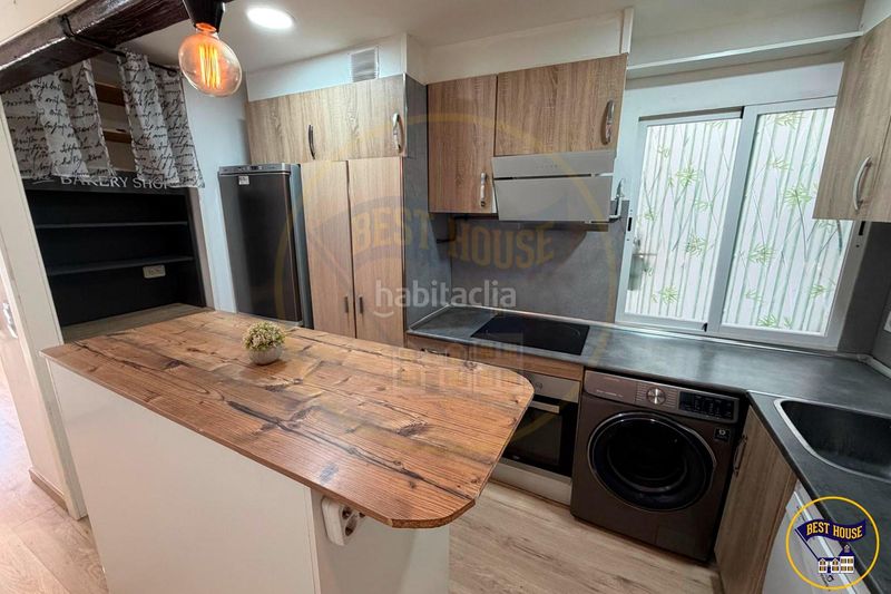 Foto c4f0ca3f-0a1a-45ab-9b98-c8a2d92d4b3e. Flat with heating in Reyes Católicos - Paseo de San Antonio Cuenca