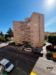 Appartement  Reyes catolicos. Piso en venta en reyes catolicos
