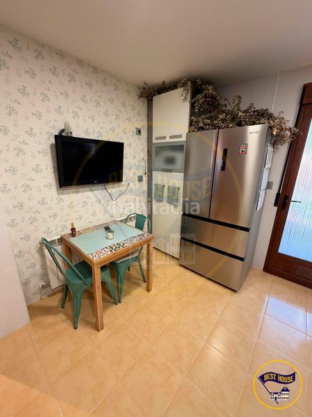 Foto 5c266b3a-bbb8-40a0-828e-7399b8da9307. Casa adossada amb calefacció aparcament a Chillarón de Cuenca