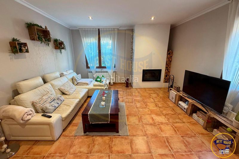 Foto ac0eaf8e-f54a-474b-b985-80d80938642e. Casa adossada amb calefacció aparcament a Chillarón de Cuenca