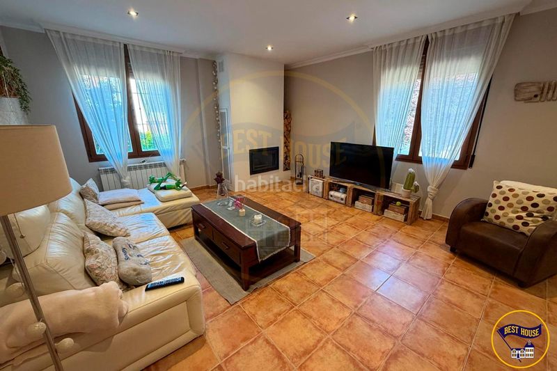 Foto add55142-f669-40d0-9dc9-e5c9507ec54a. Casa adossada amb calefacció aparcament a Chillarón de Cuenca