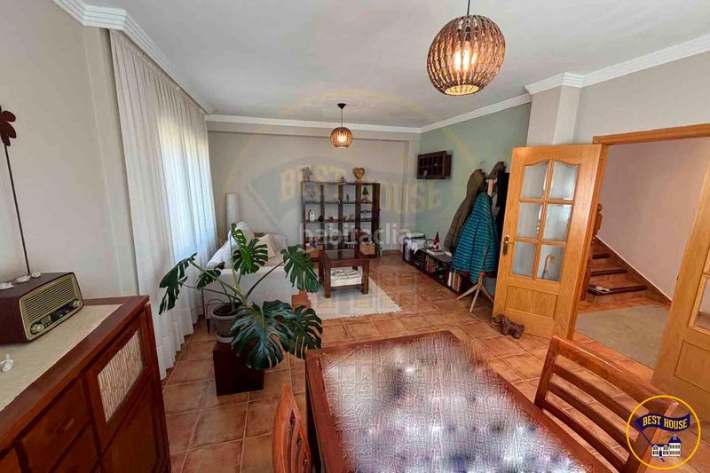 Foto e13e8e7f-3023-4a6a-ab53-68880d3e5fd3. Casa adossada amb calefacció aparcament a Chillarón de Cuenca