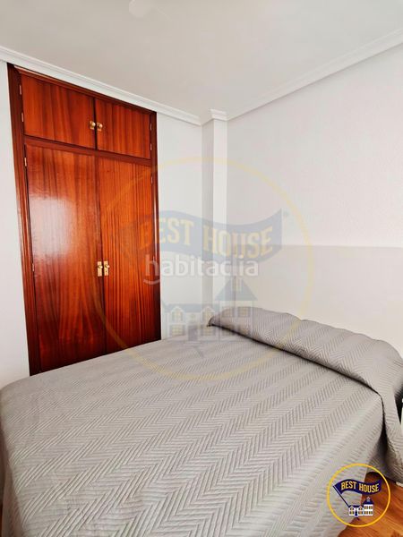 Foto 28d0f7c8-703f-4960-92c4-803c3e639952. Rent flat with heating in Centro Cuenca