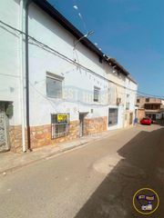 Country house  Real. Casa a la venta con patio en cañaveras