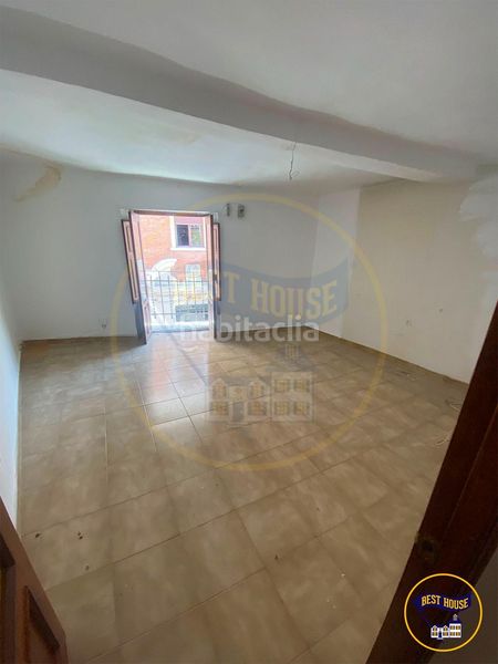 Foto b32e01b4-de78-4ffe-8345-191c0a9dd709. Piso  en venta en el casco antiguo en Casco Histórico Cuenca