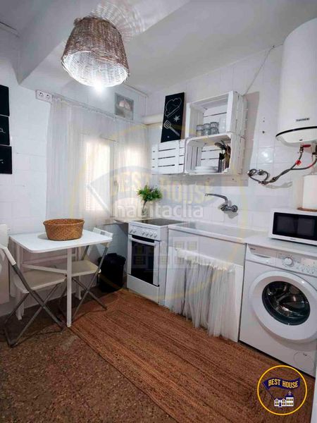 Foto a069b3a7-367c-4a82-a23a-fe9c5257e8e5. Miete etagenwohnung mit heizung in Centro Cuenca