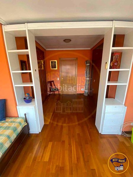 Foto 2c3327dc-82d6-4bf3-83c7-79f26a0c130e. Flat with heating in Centro Cuenca