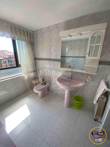 Foto 37b6b036-f587-47be-9029-533e59c507e4. Flat with heating in Centro Cuenca