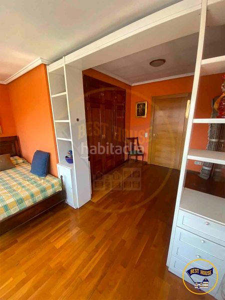 Foto ac9fb91c-87c0-4b10-b934-fa68c9b07037. Flat with heating in Centro Cuenca