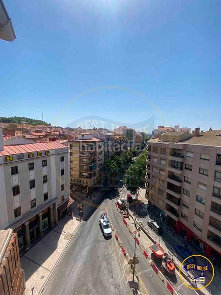Foto dfae772c-d17c-4293-acf6-7134c7e290c9. Flat with heating in Centro Cuenca