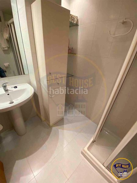 Foto fc064d67-624d-4534-9103-1e2dcb0256f8. Flat with heating in Centro Cuenca