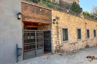 Building  Paseo hoz del jucar. Edificio singular en venta en el casco antiguo de cuenca